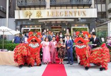 義大利WFMT世界洋服大賽!四連霸!總統裁縫師李萬進領軍 勇奪男女裝雙料 首獎 紳裝西服慶賀四連霸世界洋服大賽,政商雲集前來道賀。圖/獨家報導攝影