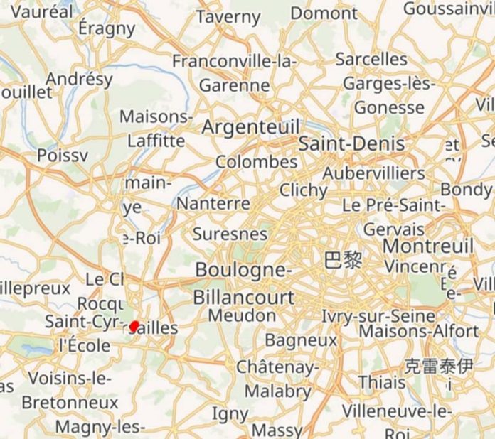 凡爾賽宮(Versailles)位在距離巴黎42公里西南郊外的凡爾賽鎮(楊正寬)