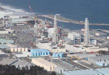 核汙水排海134萬立方米 日增100噸排放30年 日漁民:盼子孫還能捕魚 日本政府決定福島第一核電站核汙水將在24日排放入海,根據東京電力資料顯示,目前核汙水有134萬立方米,為冷卻核燃料每天新增核汙水100噸,排放時間要30年。圖/觀察者網