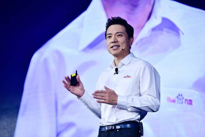 百度創辦人兼董事長李彥宏，近年將百度重心放在生成式AI，Q2財報公布取得佳績，更增強也對AI研究的決心。圖／取材和訊網