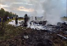 瓦格納首腦墜機(一) 中情局長神預言 瓦格納首腦普里格津墜機亡 俄羅斯私人飛機墜毀,機上10人全數罹難,瓦格納傭兵集團首腦普里格津也在乘客名單中。圖/取自新華社