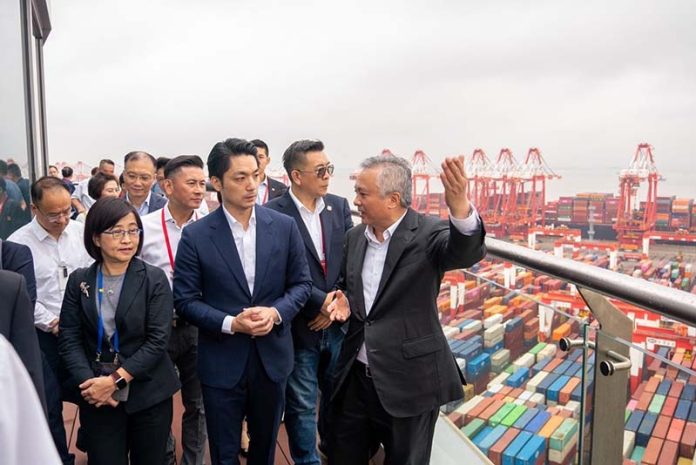 台北市長蔣萬安參訪上海洋山港。圖／取自台北市政府官網