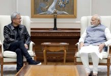 印度探月成功 黃仁勳訪印見莫迪 為哪樁? 英偉達創辦人黃仁勳9月4日與印度總理莫迪會面,討論雙方在AI、探月工程方面強化合作的可能性。圖/引自界面新聞