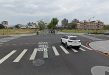 人行道燒紙錢遭罰2000 「祭改」非正當理由 圖/翻攝自臉書Google Maps