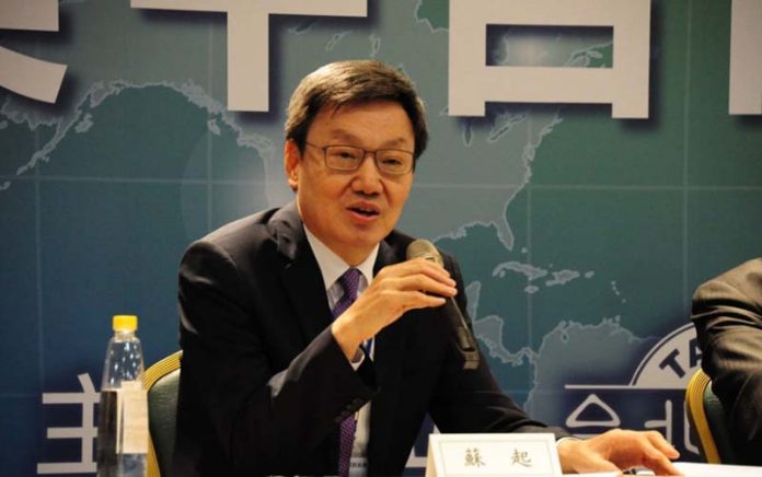 國安會前秘書長、台北論壇基金會董事長蘇起近日在華府指出，下任總統應主動走「兩岸對話」道路。圖／取材騰訊網