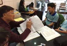 大專雙語計畫 新增清大、政大、台科大3重點大學 雙語政策受外界批評,產生許多亂象,教育部今仍宣布二階段雙語補助名單。圖/引自網路截圖