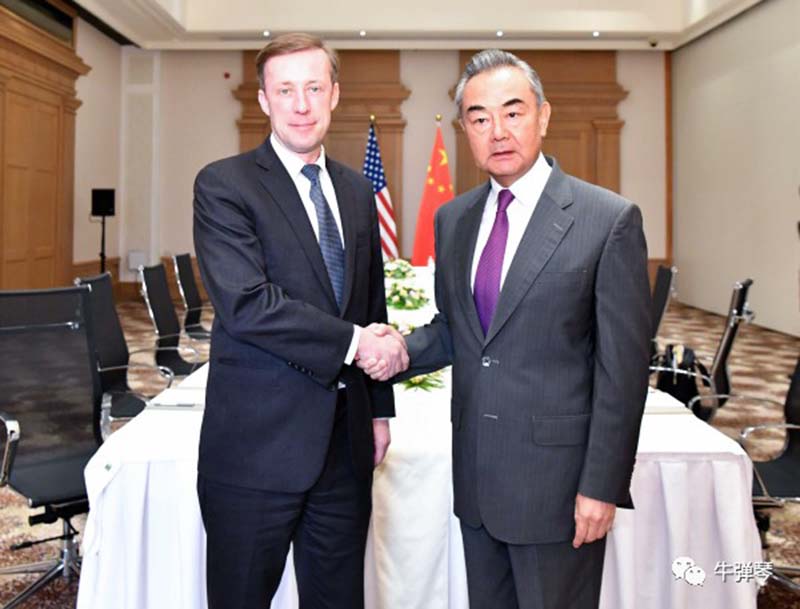 「馬爾他對話」由美國國安顧問蘇利文（左）與王毅領銜對話。圖／引自中共外交部官網