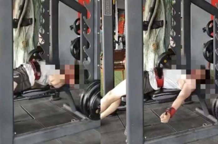 湖北武漢男子在健身房舉槓鈴臥推時，不慎被上百公斤槓鈴壓住喉嚨，後經搶救後不治身亡。圖／引自微博