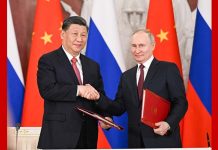 普丁十月赴北京見習近平,遭國際刑事法院通緝後首出訪 今年3月時習近平訪問俄羅斯,目前傳出10月時普丁將訪問北京。圖/新華社資料照