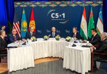 直搗俄羅斯後院 拜登聯大晤中亞5國領袖 美國總統拜登19日在紐約聯合國大會場邊,會見中亞5國領袖。圖/President Joe Biden臉書