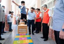 陳建仁宣布 明年起公托補助每月7千元 行政院長陳建仁宣布,明年送托公共化托育由每月5500元增至7000元、準公共托育由每月8500元增至1萬3000元。圖/引自陳建仁臉書