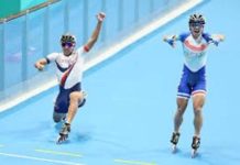 【杭州亞運】棒球、溜冰失利 台灣連連重擊韓國 中華隊在競速溜冰男子3000公尺接力項目中,靠著黃玉霖(左)的神來一腳奪金。圖/中華奧會提供