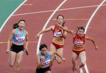 巨大腿肌一夜爆紅!亞運「金剛芭比」畫面曝 網看傻 女子400接力一向是大陸隊強項,杭州亞運依然奪冠,但第三棒接力選手袁琦琦(右1)強勁的腿肌,被網友稱「金剛芭比」。圖/新華社