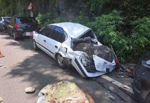 巧!新北106 107都落石 烏來百噸石砸中車輛幸無人傷 圖/翻攝畫面