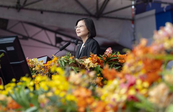 蔡英文總統在任內最後一次雙十國慶演說，呼籲選後朝野可以放下激情，讓台灣內部尋求更大共識。圖／引自總統府官網