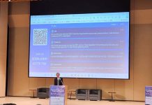 新加坡人給台灣的建議 新加坡前外長楊榮文來台演講。圖/讀者提供