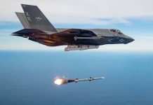 全球隱形戰機數量排名 美、中遙遙領先 F-35C發射AIM-120先進中程空對空飛彈。圖/取自美國海軍官網
