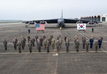 為B-52護航 美日韓首次在朝鮮半島空中演習 美日韓戰機在朝鮮半島演習為B52掩護。圖/駐韓美軍臉書