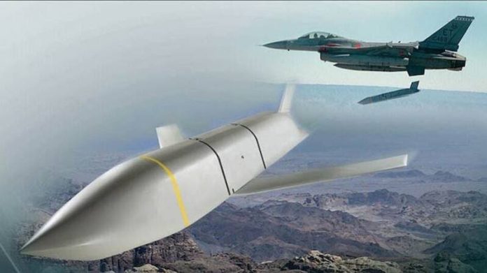 JASSM是美國目前最具威力的傳統（非核彈頭）空對地遙攻武器。圖／取自洛馬官網