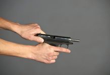 台中市第三分局確實擦槍走火 秘書室已懲處無人傷亡 示意圖/擷取自網路