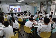 勞權桌遊FUN進校園 勞動教育向下扎根 學生進行《工作HOW薪情》勞動桌遊活動體驗;活動後,將進行回饋及勞動議題反思。