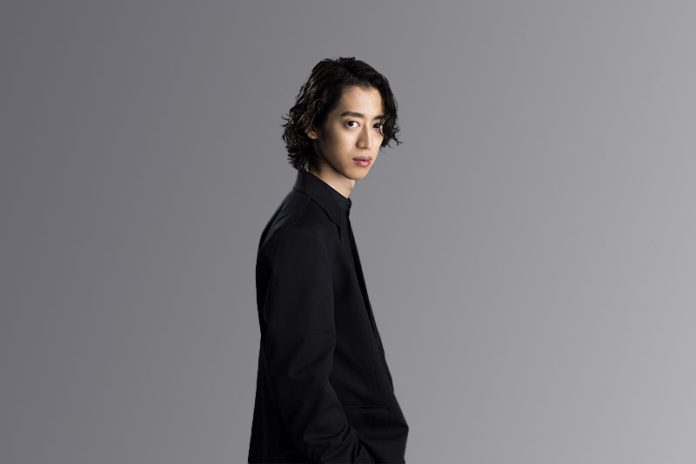 日本鋼琴鬼才角野隼斗將於11月25日、26日連兩天在屏東演藝廳演出。圖／屏東縣政府文化處