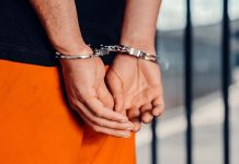 高雄第二監主任涉賄判6年 億圓富吸金案主嫌同案重判 示意圖/pexels