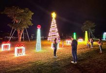 濃濃的聖誕氛圍 金色水岸光雕讓你進入童話世界 淡水金色水岸聖誕光雕已有民眾搶拍。圖/新北市政府