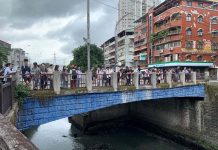 瓦磘溝環境教育及參訪佳評如潮 年度7場展現蛻變成果 現在的瓦磘溝在下游段能夠出現潺潺水流的景象,有賴於瓦磘抽水站內增設抽水機組及搭配潮汐操作水門啟閉。圖/新北市政府水利局