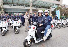 臺南市政府投資450萬增購50輛電動巡邏機車 提升治安效能 電動巡邏機車新車啟用典禮。圖/台南市政府