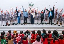 竹市府助力三民國小直笛團 高市長與學生同樂歡度佳節 圖/新竹社會教育科