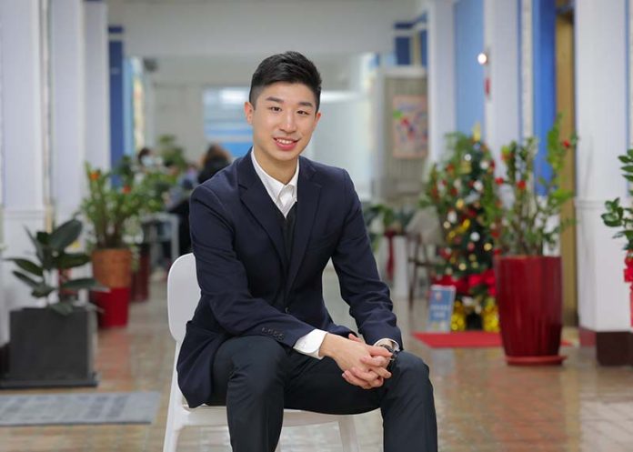 202401236527 基隆Podcast主持人余治明。圖/基隆市政府