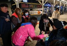 急凍寒流發威 臺東政府街頭轉角送溫馨 圖/臺東縣社會處