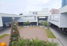 基隆東岸NET商場換主 警力夜襲配合換鎖 驚見神秘黑衣人 基隆東岸廣場。圖/擷取自網路