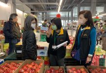 迎龍年安心購 南市府展開春節食商品聯合稽查 圖/台南市法制處