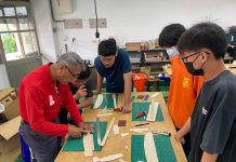 臺南學子的飛機飛得遠又久! 全國手擲機飛行競賽 臺南團隊包辦全國前三名 圖/台南市教育局