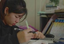 天光雲影共徘徊 113年數位學伴計畫「雲上太陽2」成果紀錄片 113年「雲上太陽2」紀錄片,昔日的小學伴鐘螢珊仍持續就學。