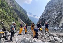 花蓮強震失聯新加坡夫妻 搜救範圍擴大至砂卡礑瀑布 圖/花蓮縣消防局提供