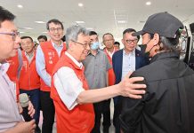 陳建仁視察高雄漁港計劃 推動現代化漁業與外籍漁工權益保障 陳建仁視察「前鎮漁港船員會館」