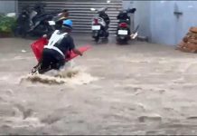 北市新北大雷雨警告 永豐路淹水影響交通 圖/民眾提供