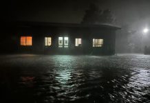 彰化沒放颱風假 議員洪子超怒槓縣長:淹大水了啦 彰化縣大城、二林等西南角4鄉鎮嚴重淹水。圖/洪子超議員提供