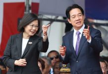 國戰會論壇/賴系、非賴系暗較勁 賴清德獨木難撐政局(蔡炫) 前總統蔡英文缺席民進黨全代會,引發外界熱議。圖為她先前和賴清德合影。