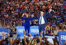 賀錦麗聲勢漸高 國安與外交團隊可能大洗牌 圖/X@KamalaHarris