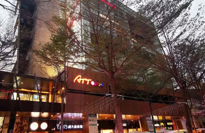 2024090925425 張姓工程師陳屍ATT地下室廁所。圖/擷取自網路