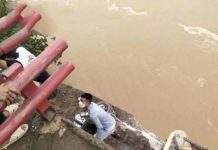 颱風後紅河水位飆漲 河內市多處淹水撤離 圖/翻攝自越南快訊報