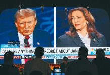 國戰會論壇/美國大選辯論:川普經濟牌疲弱 賀錦麗穩健牌佔上風(蔡鎤銘) 圖為代表共和黨競選總統的美前總統川普(左),10日與民主黨籍副總統賀錦麗(右)進行電視辯論。