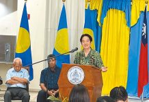 國戰會論壇/南太之行:美國給準星,賴清德「對號入座」(周忠菲) 賴清德出訪南太走蔡英文路線。時間回到2017年10月,蔡英文出訪南太平洋,定名為「尋親之旅」,這次賴清德在帛琉的講話,提到「有一家人」的感覺。圖為賴清德在帛琉國會發表演說。