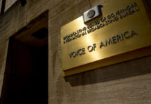 國戰會論壇/去中心化後的美國新媒體(譚傳毅) 美國總統川普發布行政命令,要求裁減「美國國際媒體署」(U.S. Agency for Global Media)等機構,美國國際媒體署旗下美國之音(VOA)約1300名員工隨後被強制休假