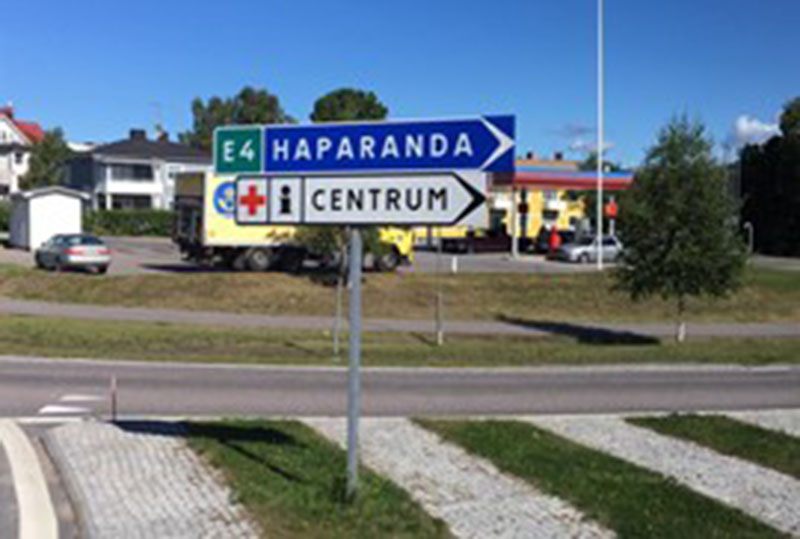 12：30到達緊鄰波士尼亞海灣的Haparanda的Bus站。