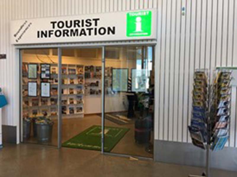 Haparanda的Bus站與芬蘭的Tonio 共用一個車站與旅遊服務中心。